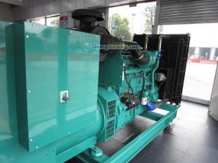 供应进口康明斯柴油发电机 机械及行业设备的可靠动力选择